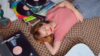 dívka, domov, pohoda