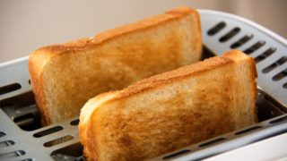 Chléb, toust, toast