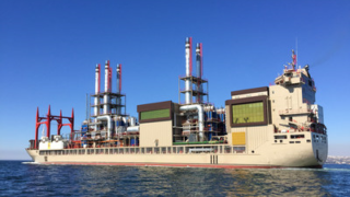 Plovoucí elektrárny nabízejí řešení energetické krize v Evropě