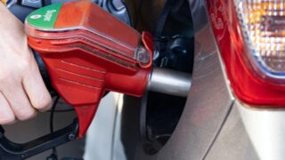 benzín; nafta; PHM; auto