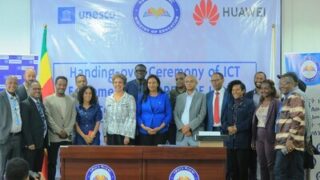 Společnost Huawei a organizace UNESCO věnovaly etiopskému ministerstvu školství v rámci projektu Open Schools vybavení z oblasti informačních a komunikačních technologií