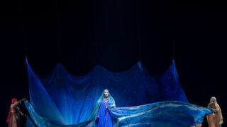 Zarqa Al Yamama – první velká opera v produkci Saúdskoarabského království – slaví mezinárodní premiéru v Rijádu
