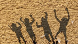 pláž; stín; stíny