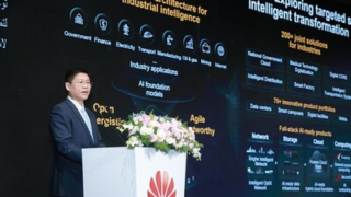 Na veletrhu Huawei GITEX 2024 vystoupil Li Peng, senior viceprezident a prezident pro prodej a služby v oblasti informačních a komunikačních technologií ve společnosti Huawei: Společně prosperujeme v inteligentní éře