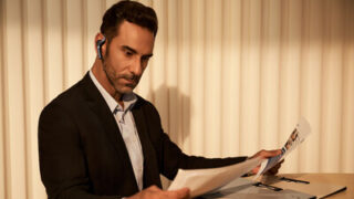 Sluchátka Timekettle W4 Pro s operačním systémem Babel OS spouští obousměrný překlad hovorů v reálném čase, umožňující přirozenou konverzaci v různých jazycích