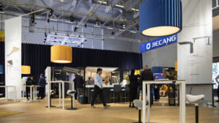 Skupina JIECANG na veletrhu Interzum 2025: Revoluce v evropském nábytku díky inovacím a místní výrobě