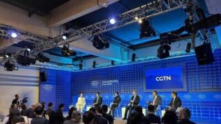 UnionPay v&nbsp;Davosu 2026: Prezentace ekonomické odolnosti Číny pro nový globální rozvojový plán