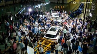 Bezpečnost. Pro rodinu: model TIGGO9 absolvoval v&nbsp;rámci Mezinárodního obchodního summitu 2026 veřejnou zkoušku nárazu tří vozidel