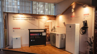 Společnost GoodWe představuje ve Velké Británii řešení Warm Home All-in-One Solution a&nbsp;zároveň zavádí největší plán modernizace domácností v&nbsp;britské historii